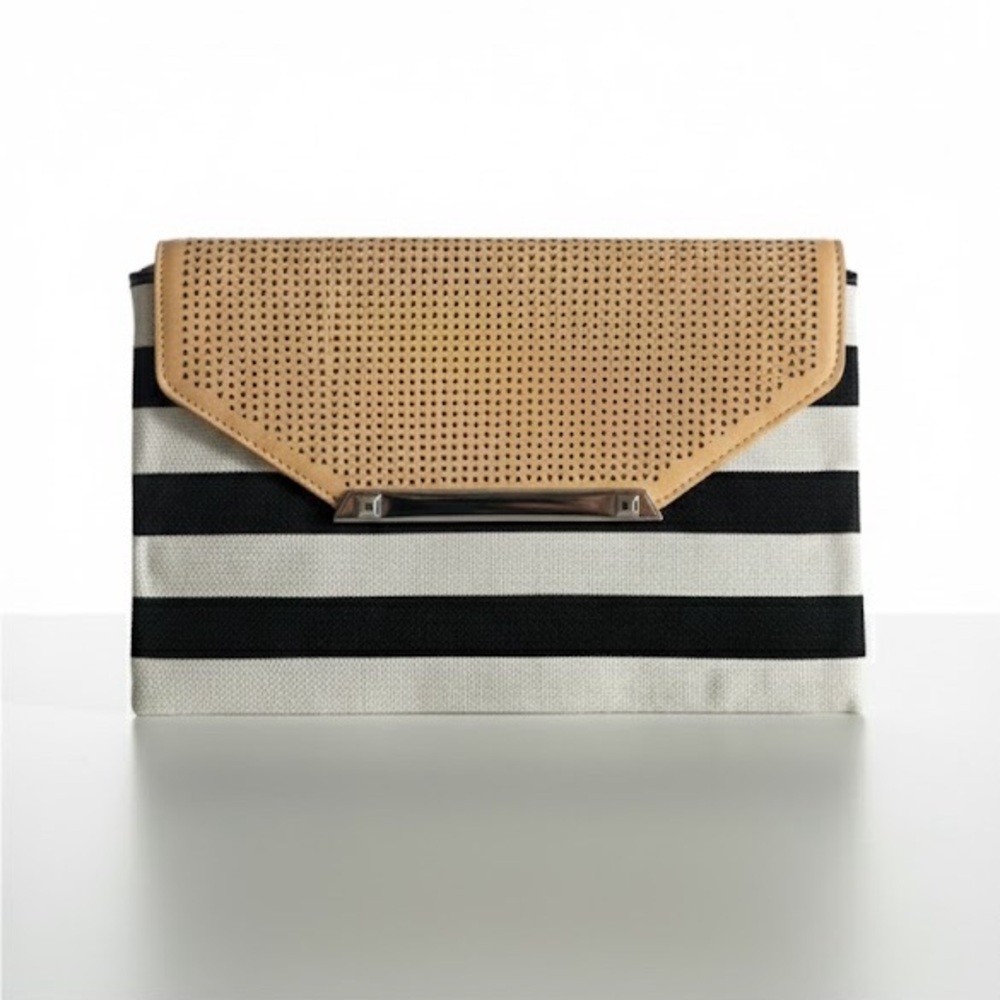 Stella and Dot Clutch